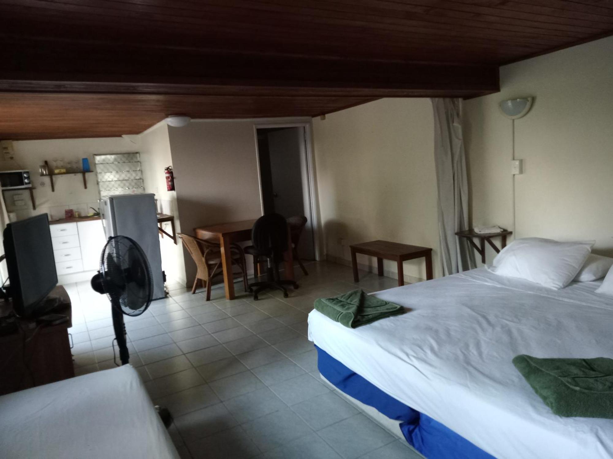 Seachange Lodge Port Vila Eksteriør bilde